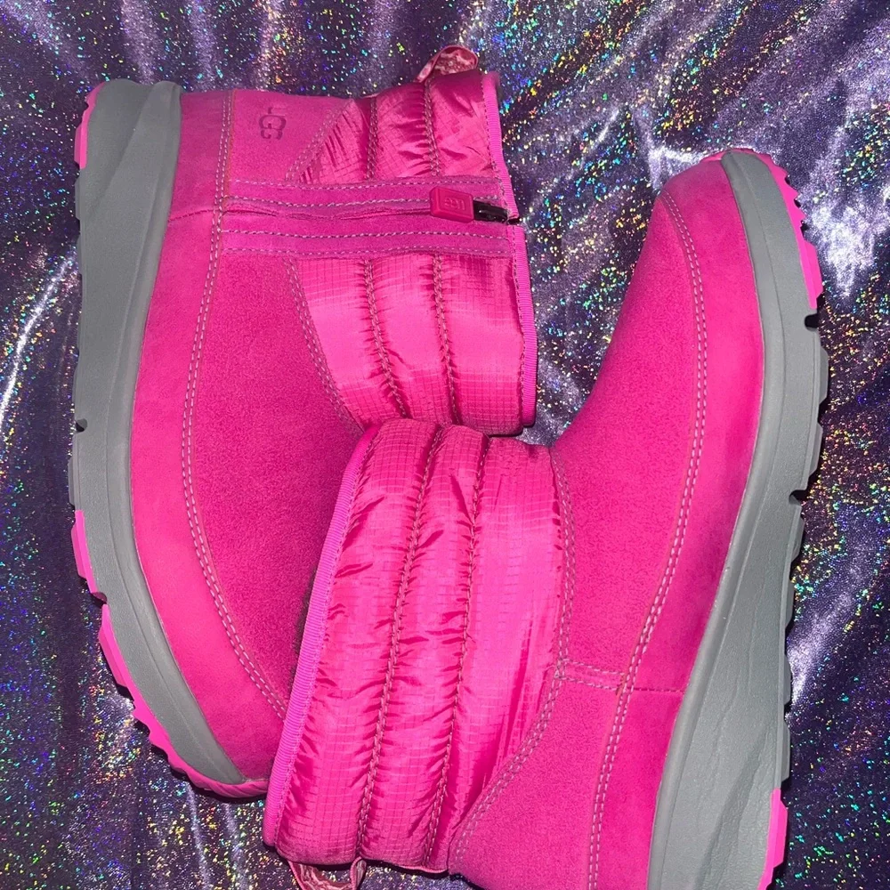 Pink Truckee Ugg Boots